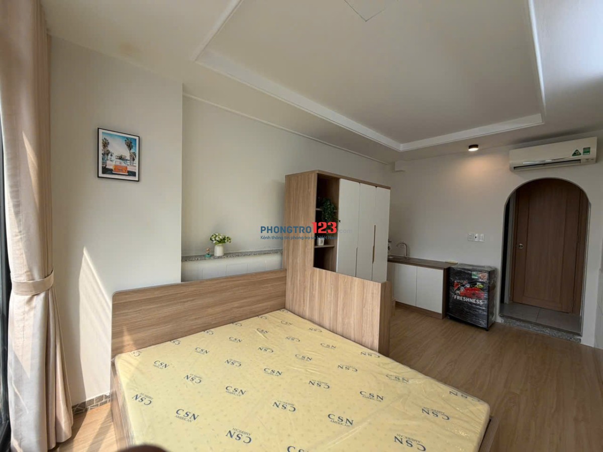 TRỌ BÌNH THẠNH GẦN CHỢ BÀ CHIỂU STUDIO 32m2 BAN CÔNG THOÁNG SÁNG HOÀNG HOA THÁM BÌNH THẠNH