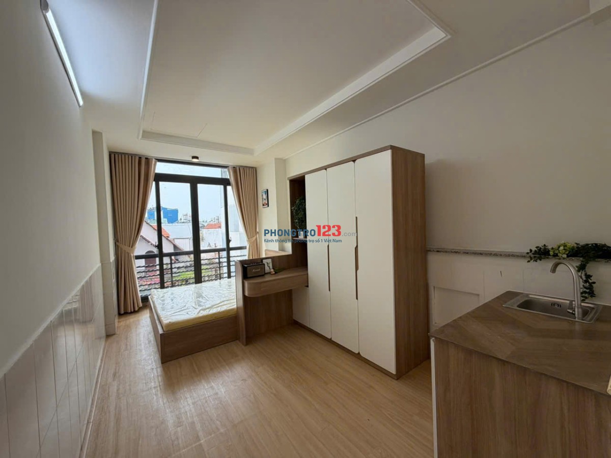 TRỌ BÌNH THẠNH GẦN CHỢ BÀ CHIỂU STUDIO 32m2 BAN CÔNG THOÁNG SÁNG HOÀNG HOA THÁM BÌNH THẠNH