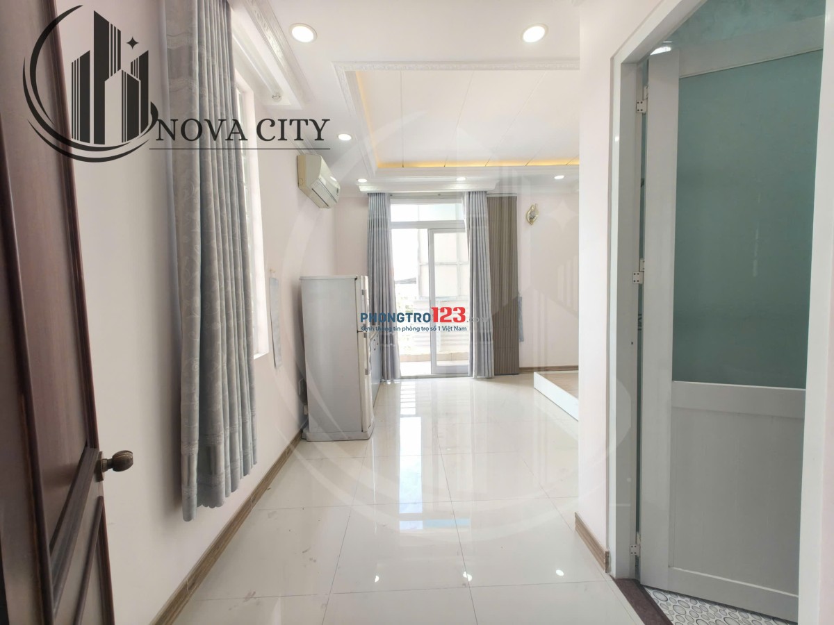 Chính chủ Ban công góc ngã 4 View mở thoáng sáng mới