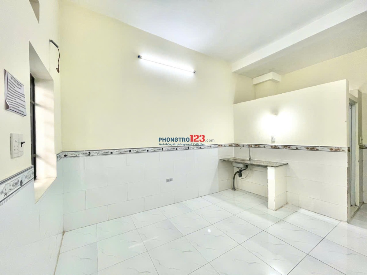 PHÒNG MỚI THOÁNG MÁT GIÁ RẺ NGAY CHỢ TÂN SƠN NHẤT
