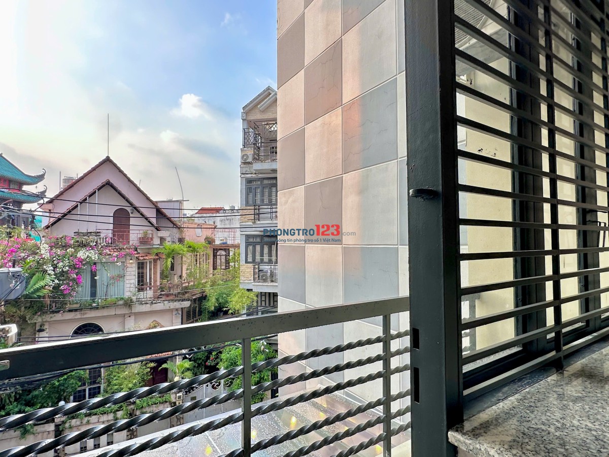 TRỌ BÌNH THẠNH GẦN CHỢ BÀ CHIỂU STUDIO 32m2 BAN CÔNG THOÁNG SÁNG HOÀNG HOA THÁM BÌNH THẠNH