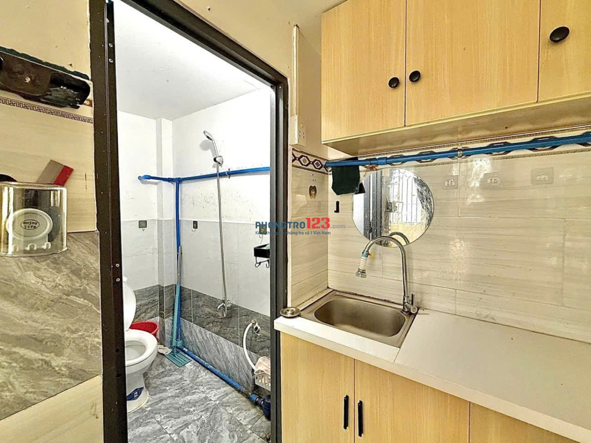 Phòng trọ siêu thoáng tọa lạc tại Tân Hương - Tân Phú