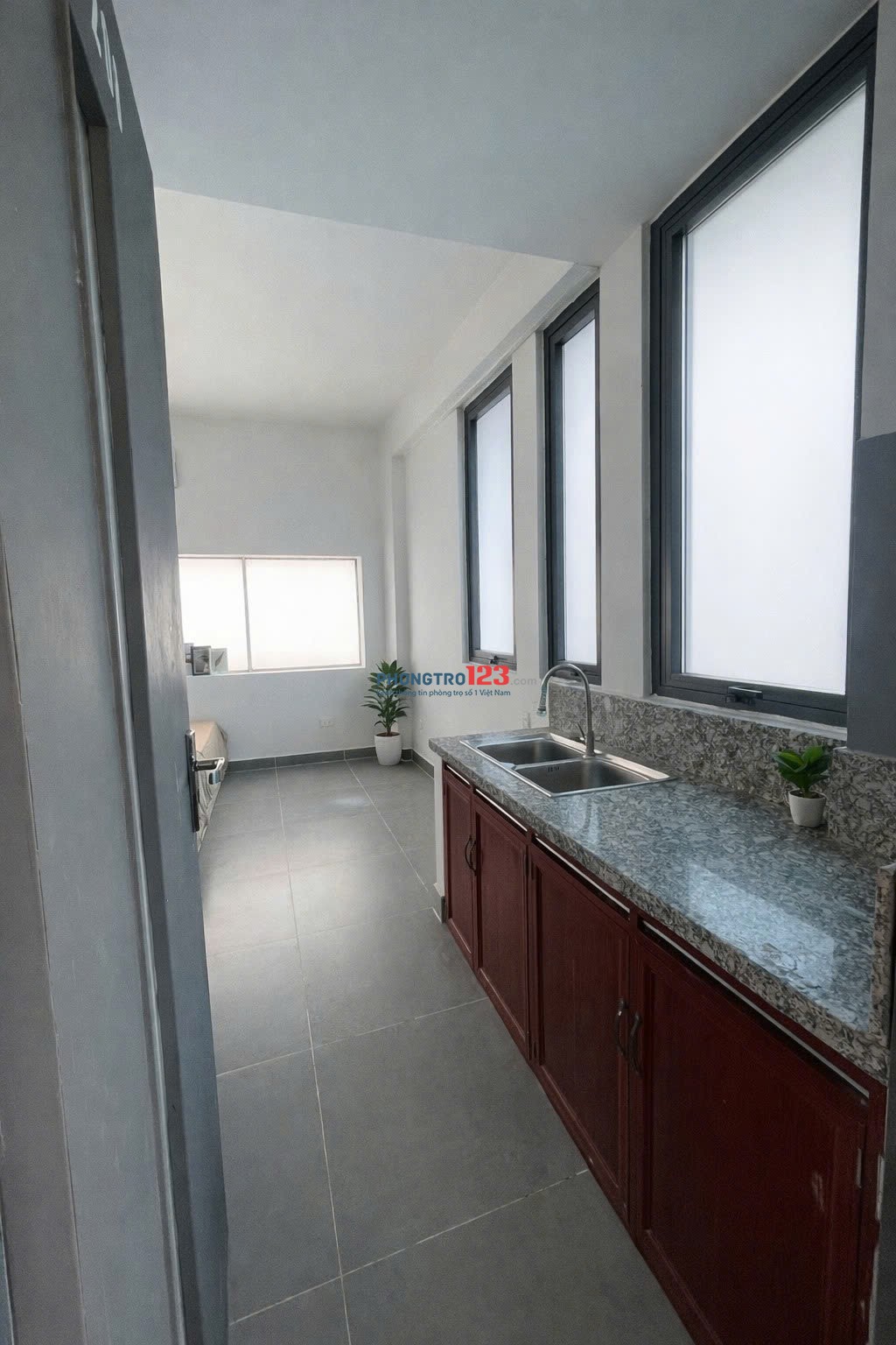 PHÒNG BAN CÔNG GIÁ 4X NGAY TẠI LÊ VĂN LƯƠNG THUẬN TIỆN QUA UFM, TDT