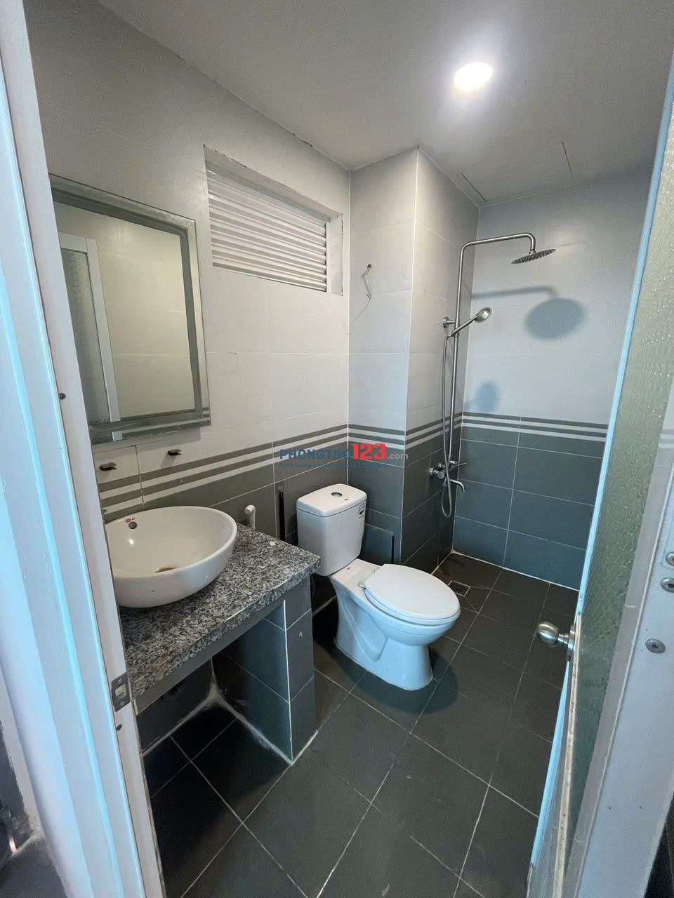 PHÒNG BAN CÔNG GIÁ 4X NGAY TẠI LÊ VĂN LƯƠNG THUẬN TIỆN QUA UFM, TDT