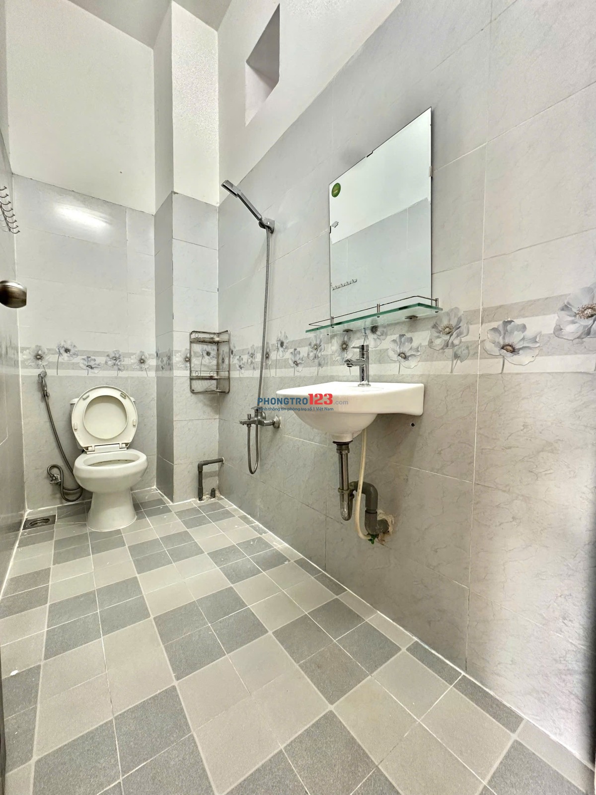 MỚI 100%. PHÒNG BAN CÔNG RỘNG 35M2, FULL NỘI THẤT, BÌNH THẠNH GẦN ĐH VĂN LANG. GIÁ TỪ 5TRX