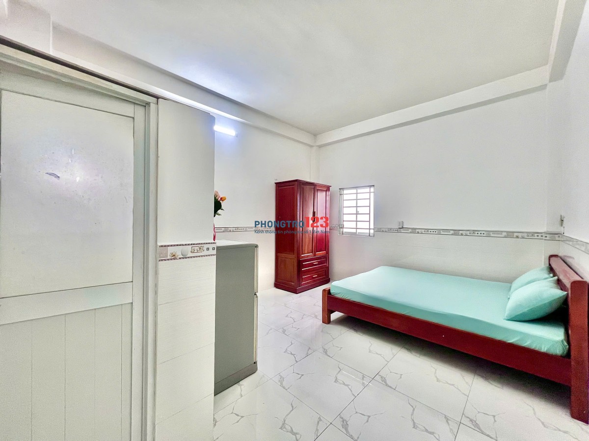 MỚI TRỐNG PHÒNG CAO CẤP, NỘI THẤT ĐẦY ĐỦ, AN NINH 5' ĐI AEON TÂN PHÚ