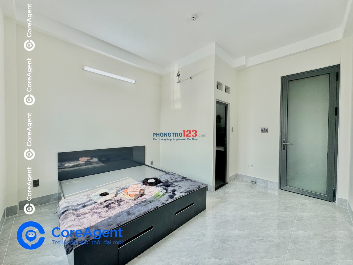 Studio ban công - Mới 100% - ngay 250 Võ Văn Hát