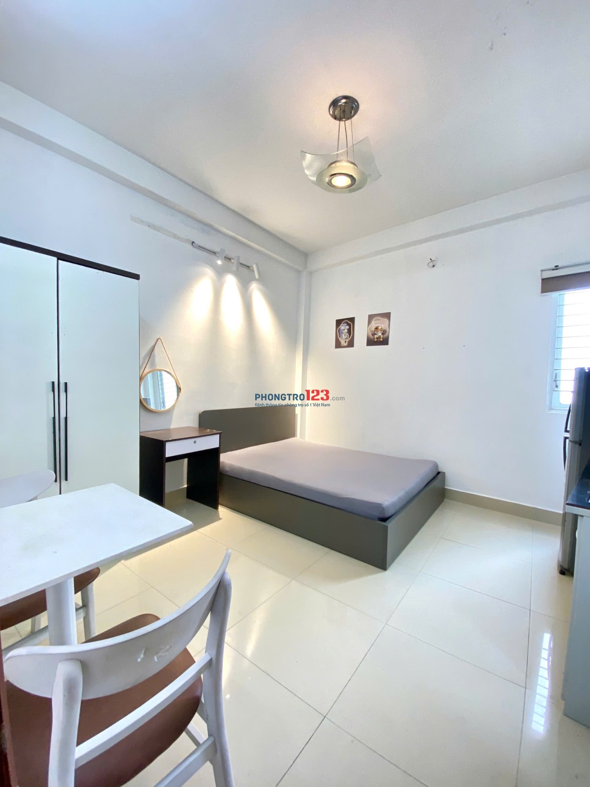 Cho thuê phòng trọ đầy đủ nội thất cơ bản gần ĐH Văn Lang Q. Bình Thạnh