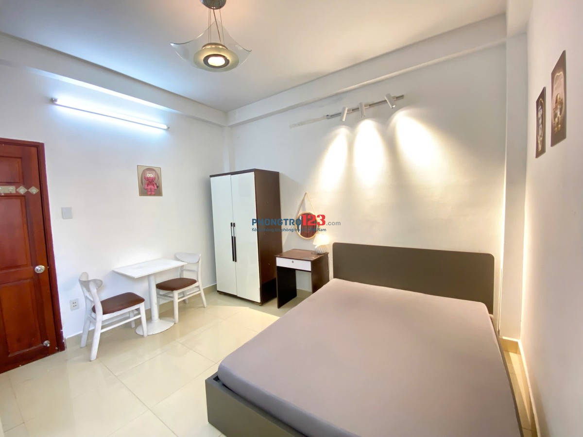 Cho thuê phòng trọ đầy đủ nội thất cơ bản gần ĐH Văn Lang Q. Bình Thạnh