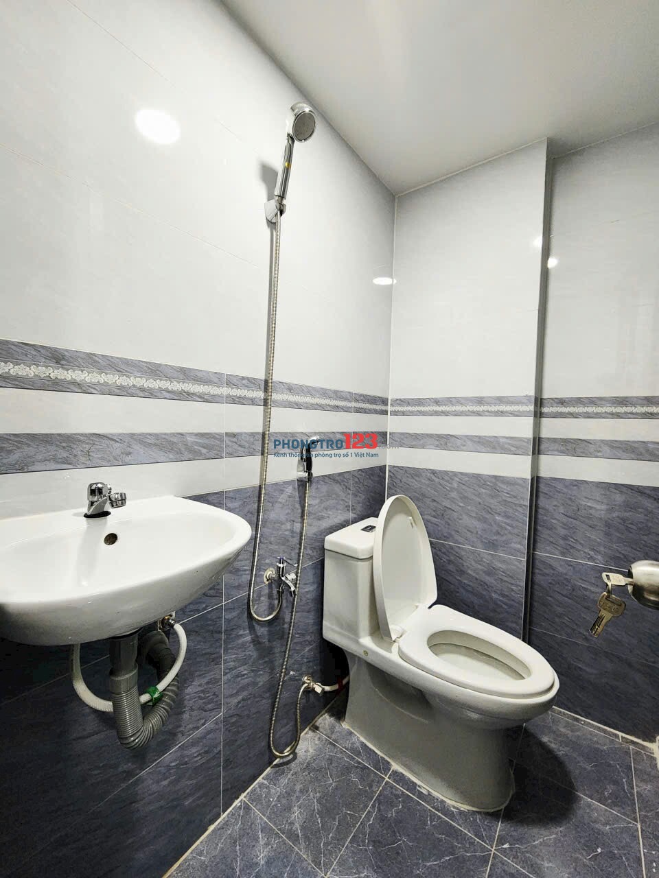 Phòng 3trieu ban công - tân ky tân quý - Tan Binh