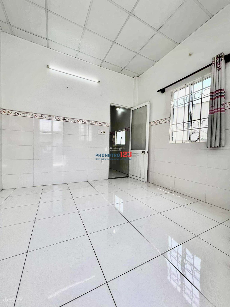 CHO THUÊ PHÒNG TRỌ LẠC LONG QUÂN – GẦN ĐƯỜNG 3/2, BÌNH THỚI – SÁT QUẬN 10 CHỈ 1tr5