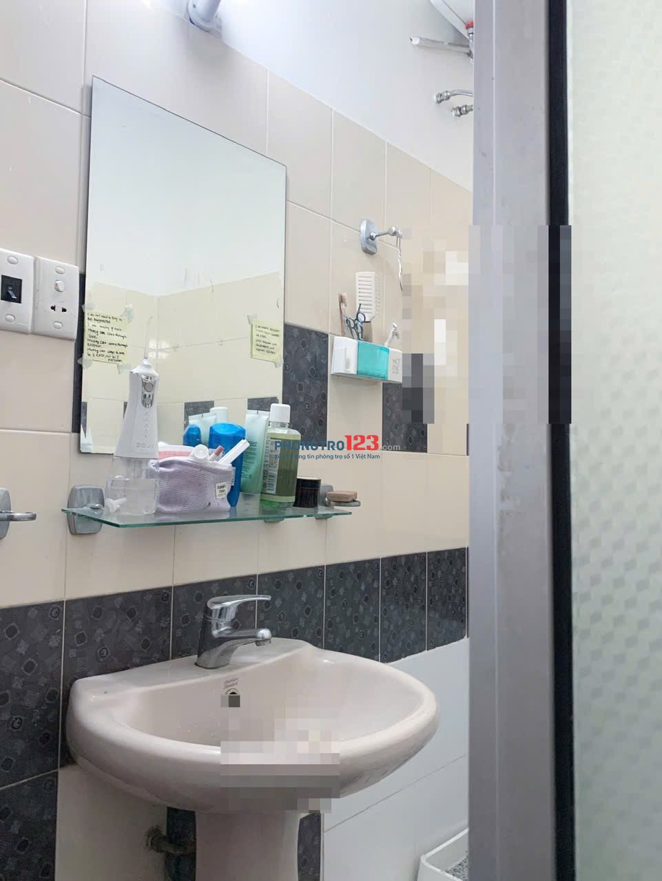 Phòng tiện nghi có Ban công & Cửa sổ tại Nguyễn Trọng Tuyển Phú Nhuận