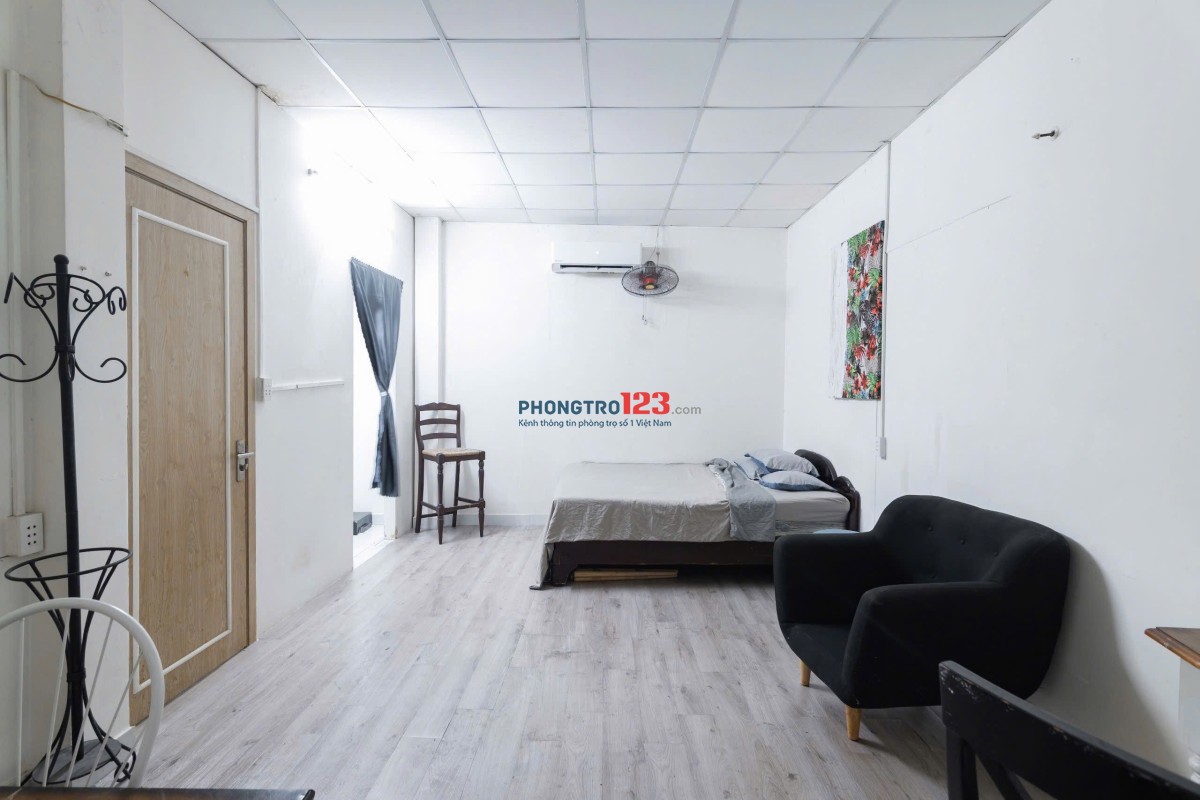 Phòng Tại: Sư Vạn Hạnh - Quận 10 - LẦU 2