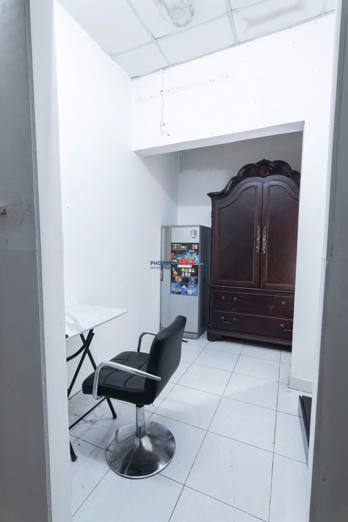 Phòng Tại: Sư Vạn Hạnh - Quận 10 - LẦU 2