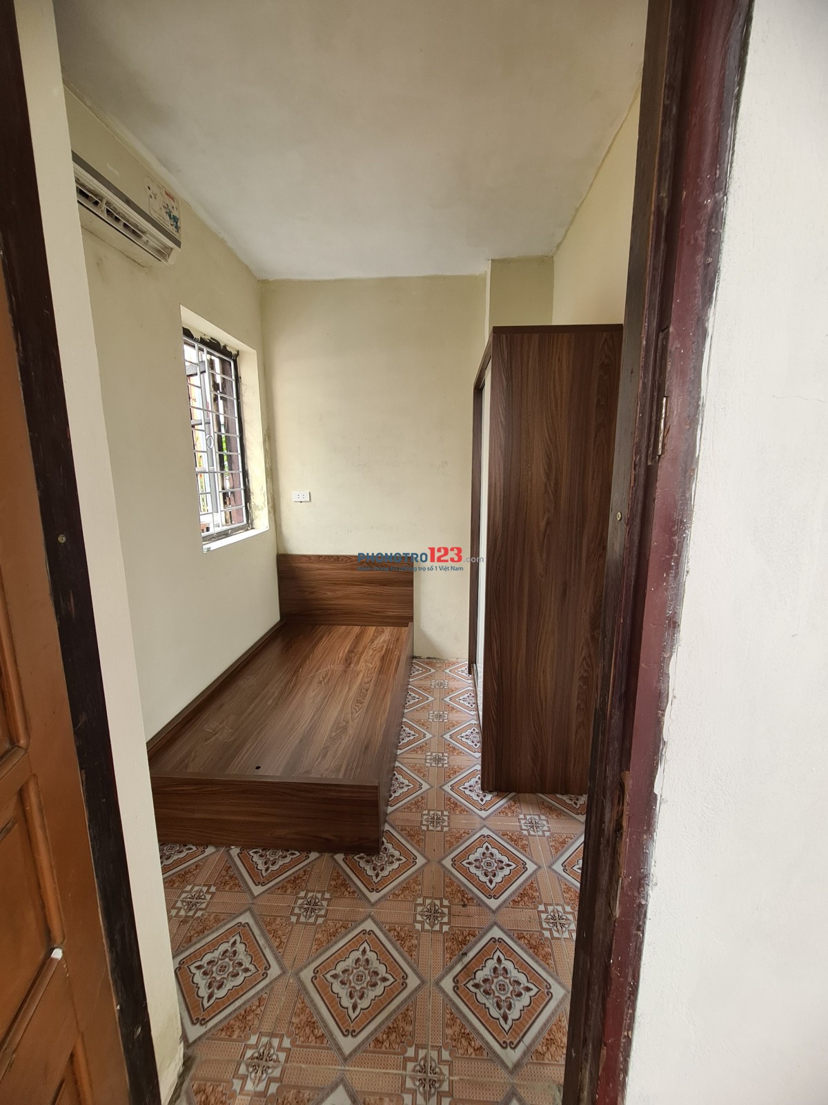 CHO THUÊ PHÒNG 1,5 TR NHÀ 15 NGÕ 39 PHẠM TUẤN TÀI – CẦU GIẤY