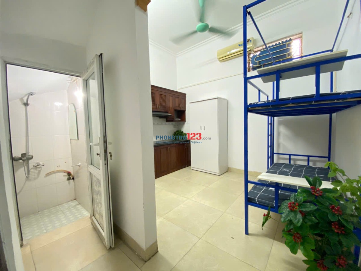 CHO Thuê phòng đức diễn 2,6 tr khép kín ở luôn