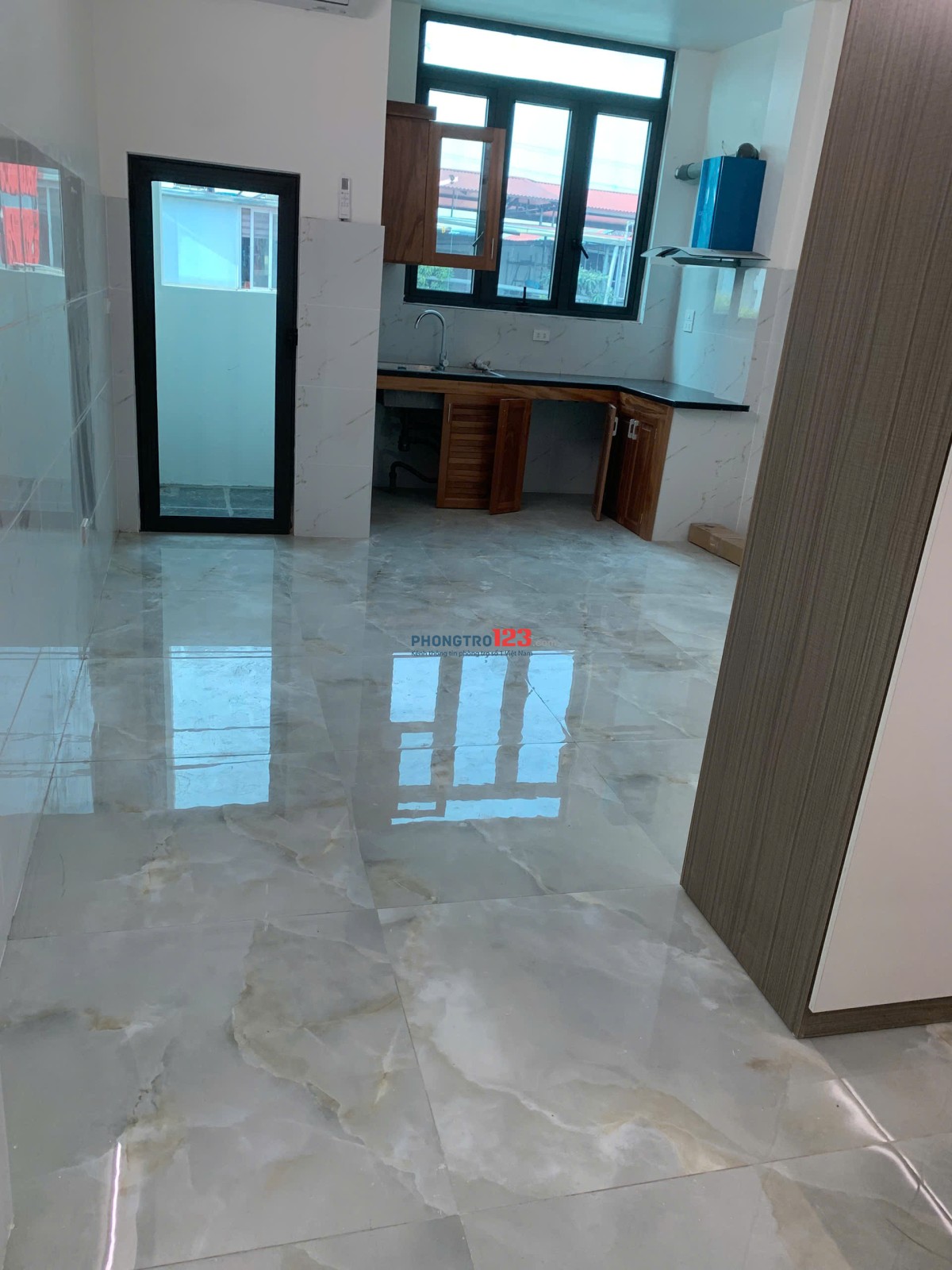 Phòng 45m2, nội thất cơ bản, khu Dọc Bún 2, Hà Đông