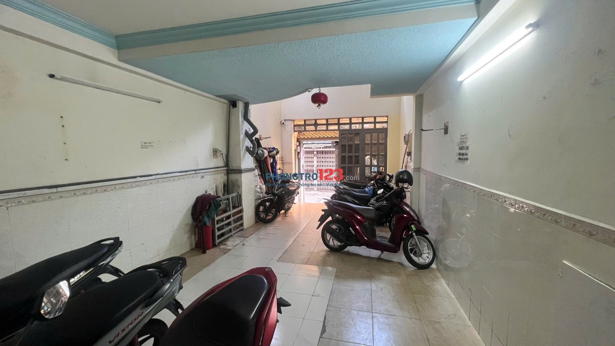 Cần pass phòng cuối tháng 1 443/91 Lê Văn sỹ giá 4tr , có máy lạnh