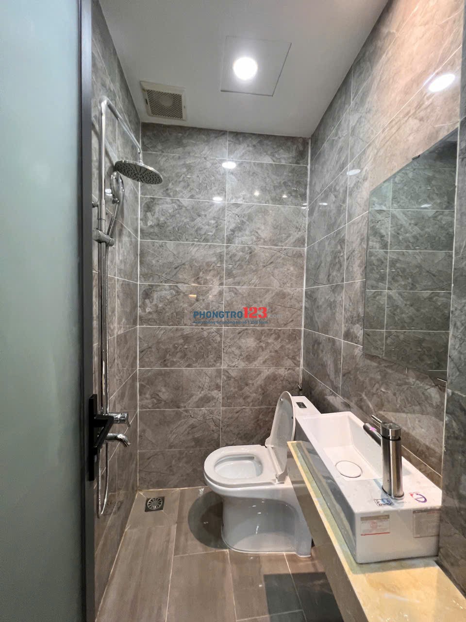 CHO THUÊ CĂN HỘ MINI GẦN CHỢ BÀ CHIỂU, NGÃ TƯ PHÚ NHUẬN BAN CÔNG THOÁNG NGUYỄN VĂN ĐẬU BÌNH THẠNH