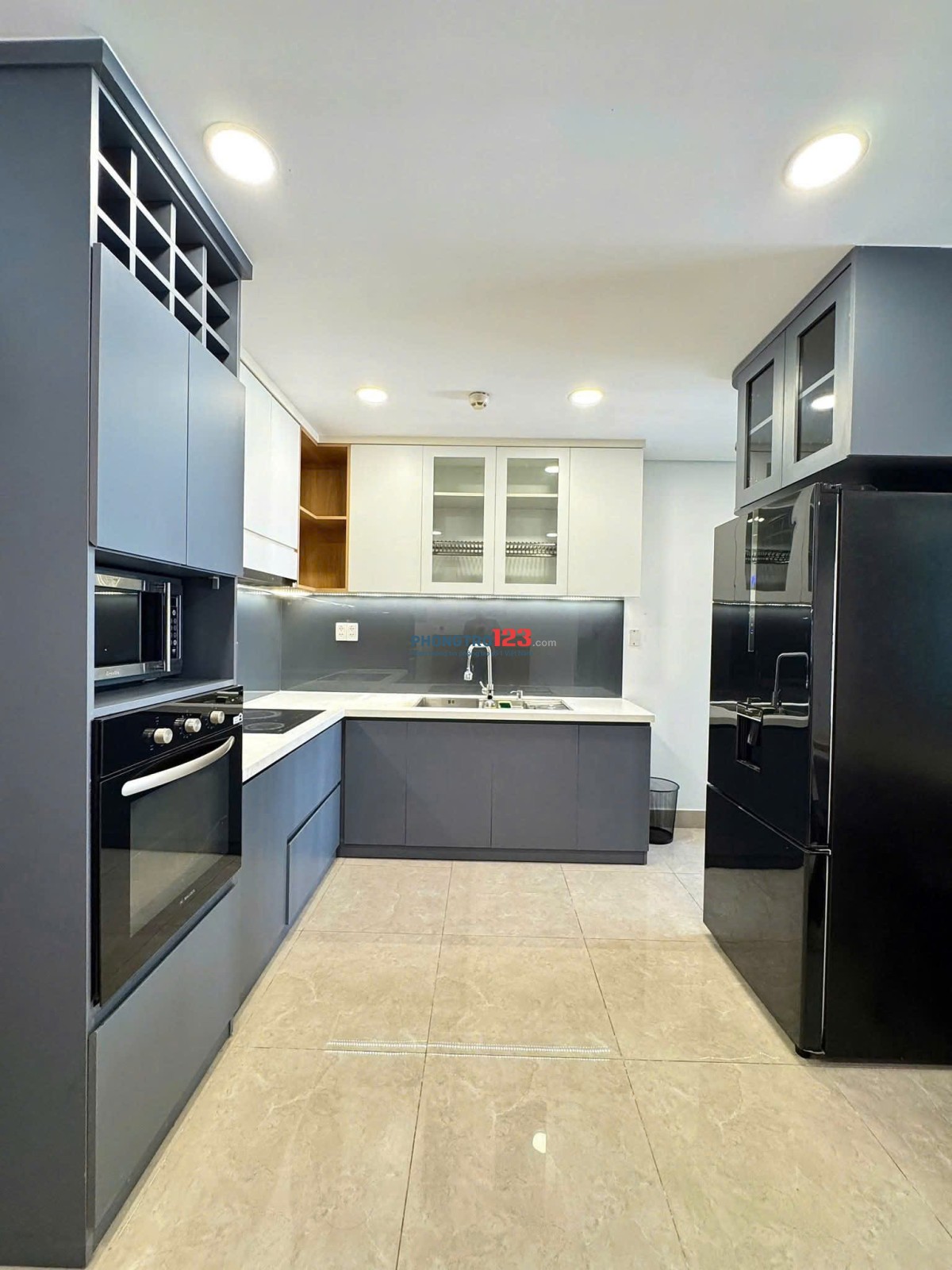 Chung cư Sky Center 1Pn,full nội thất cao cấp giá 12Tr/tháng Đ.Phổ Quang Tân Bình.