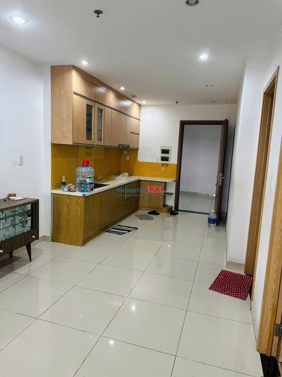 Cho thuê căn 2p C/c Topaz Garden,Tân phú chỉ 9,5tr, có nội thất