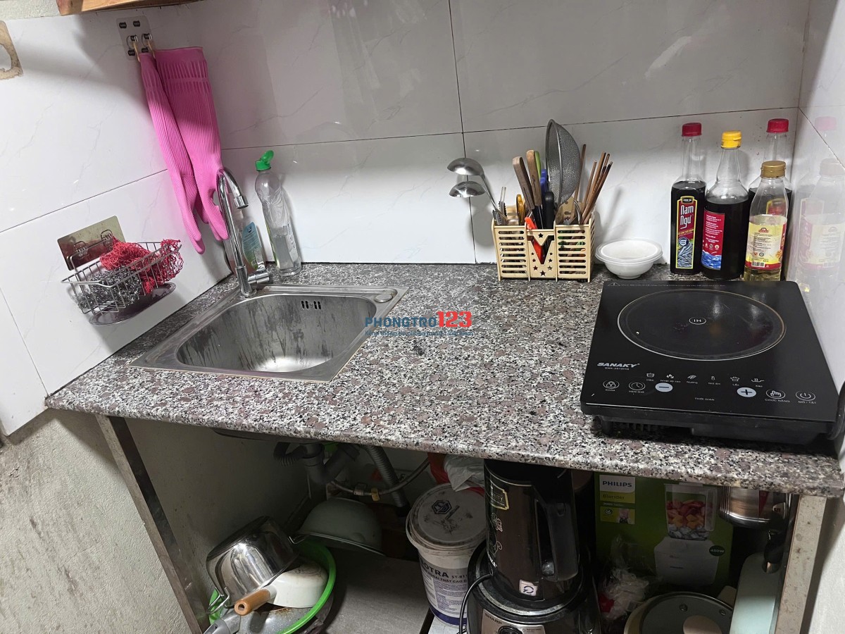 Tìm gấp 1 nữ ở ghép CCMN Nguyễn Ngọc Vũ, phòng 3 người, 2tr1/người/tháng