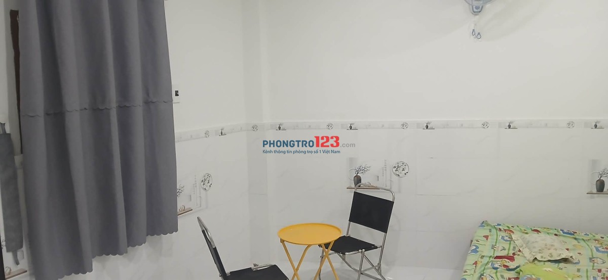 Cho thuê nhà nguyên căn 3 phòng ngủ, hẻm yên tĩnh, gần chợ – Đỗ Tấn Phong, Phú Nhuận