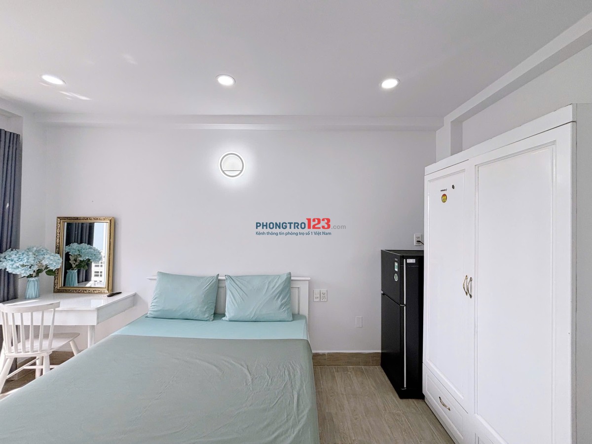 PHÒNG BAN CÔNG FULL NT GẦN CHỢ BÀU SEN NGUYỄN TRÃI