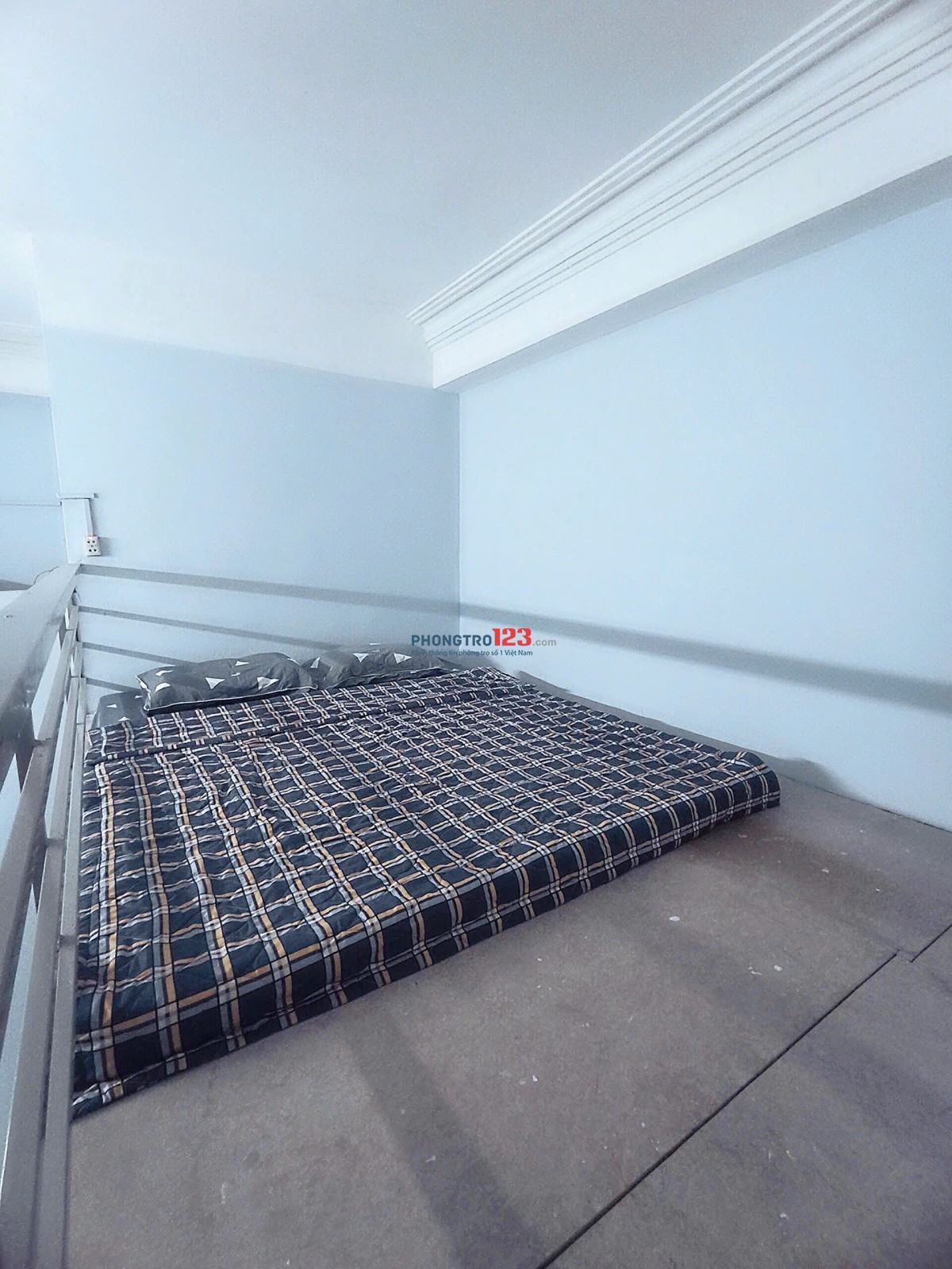 Cho thuê phòng ở hoặc dạy học ngay ngã ba Sư Vạn Hạnh - Tô Hiến Thành giá từ 4.1tr