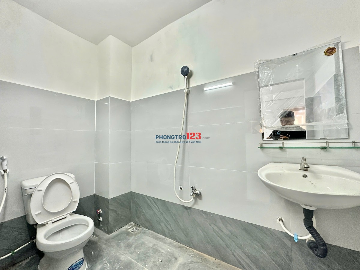 Cho thuê nhà nguyên căn 2 tầng hẻm 5m