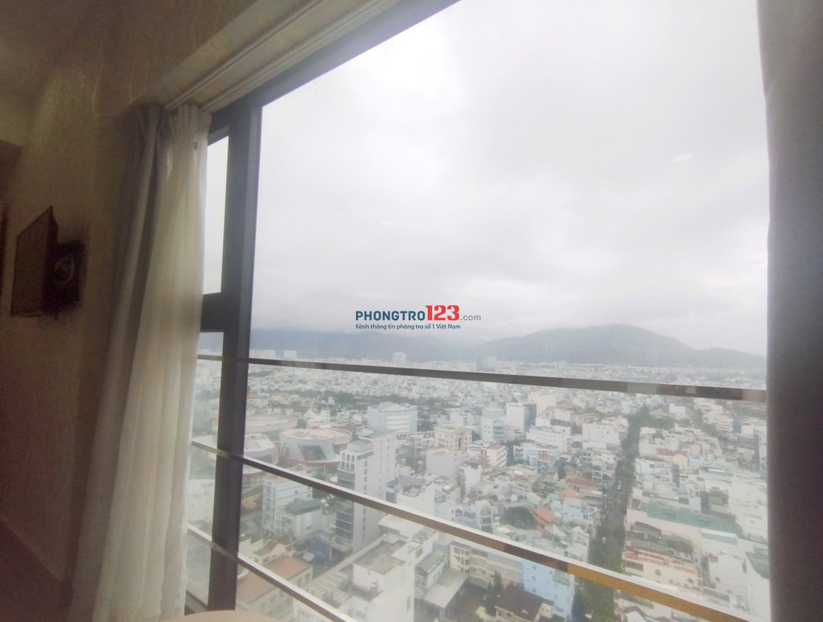 Phòng khách sạn Nha Trang view đẹp tầng cao cho thuê tháng gần chợ Đầm