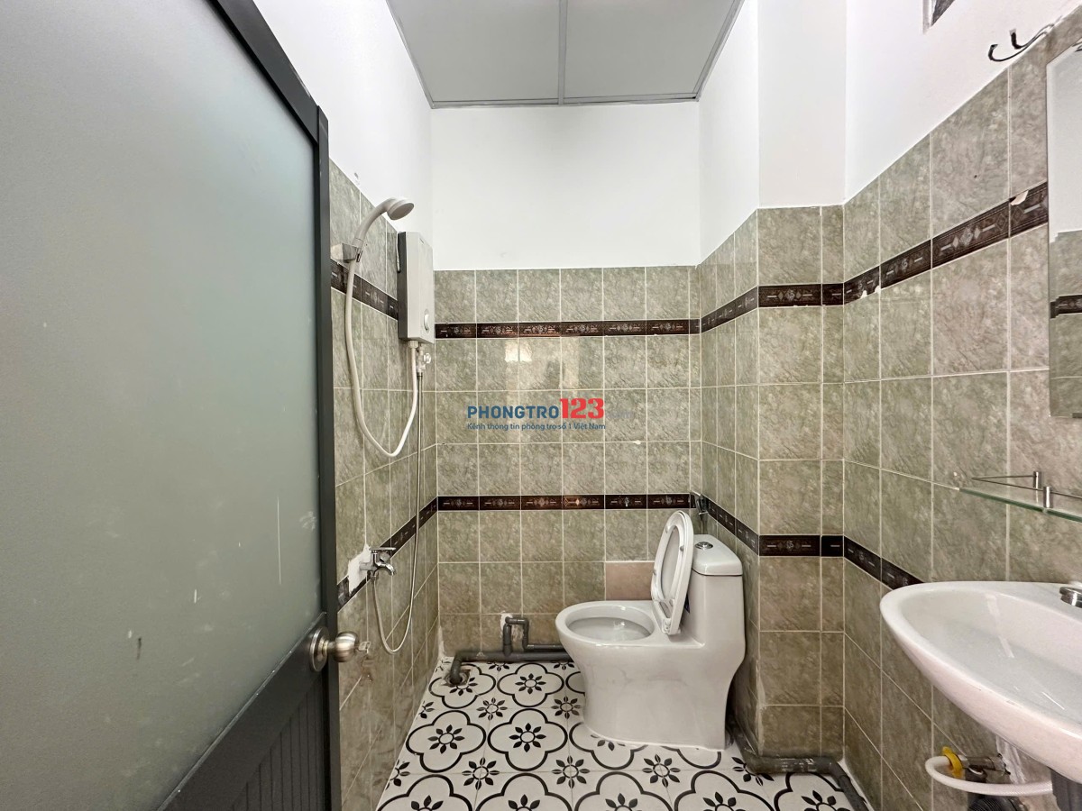 PHÒNG FULL NỘI THẤT >35M2 QUẬN 3 - BAN CÔNG LỚN - GIÁ CỰC TỐT