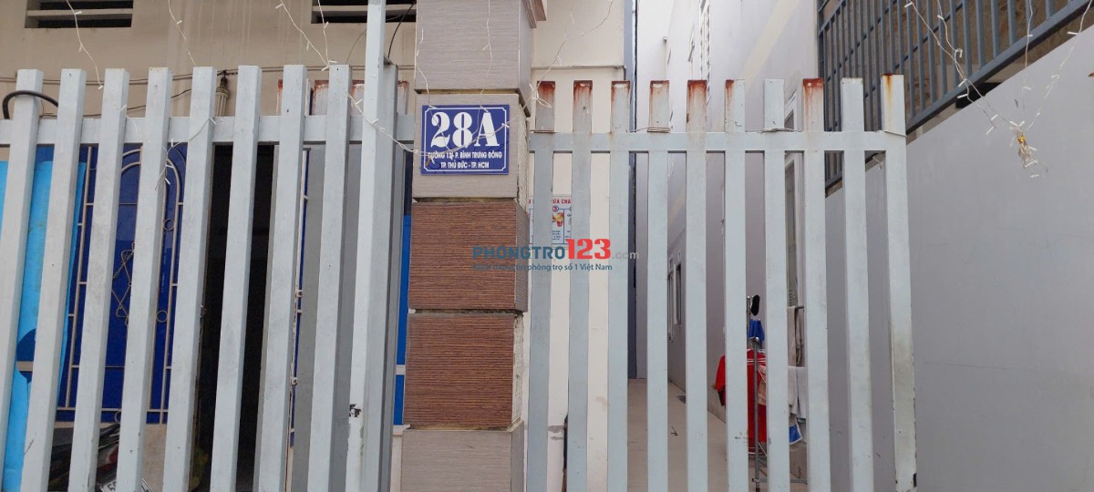 Phòng trọ 20m2 có gác lửng ngay Chợ Tân Lập, P. Bình Trưng Đông - Sát ngay nhà thờ Giáo Xứ Mỹ Hoà