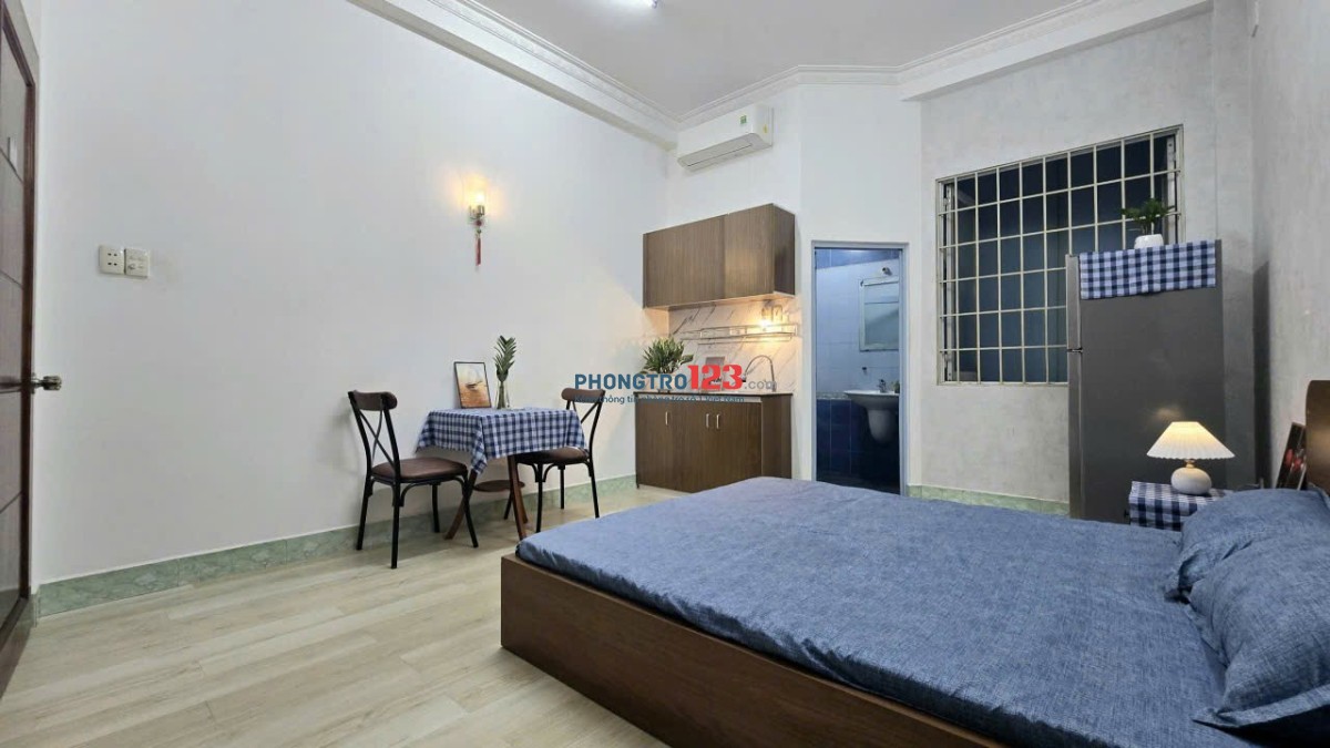 CHDV-Full nội thất-Phan Xích Long-Phú nhuận