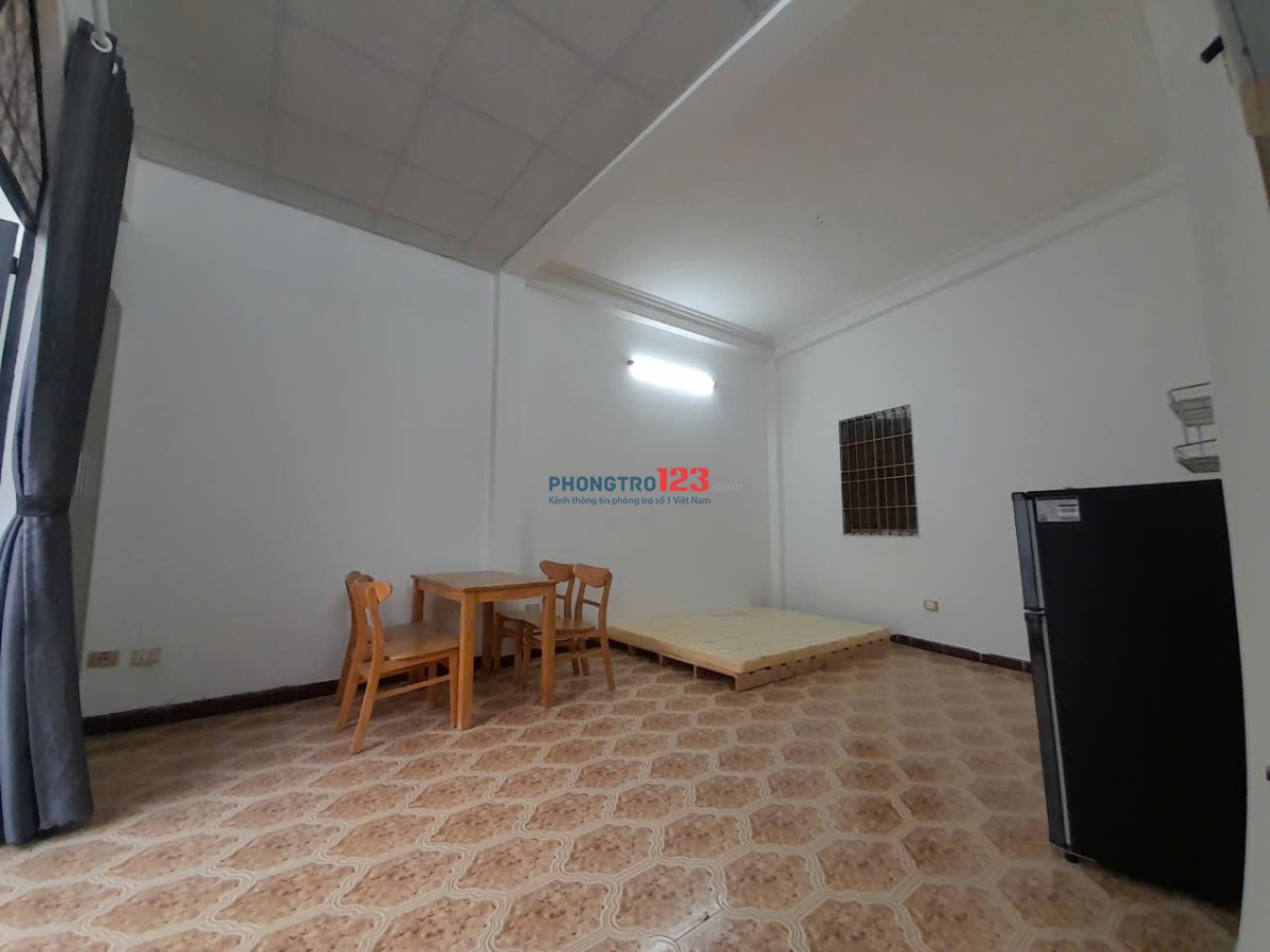 PHÒNG FULL NỘI THẤT >35M2 QUẬN 3 - BAN CÔNG LỚN - GIÁ CỰC TỐT