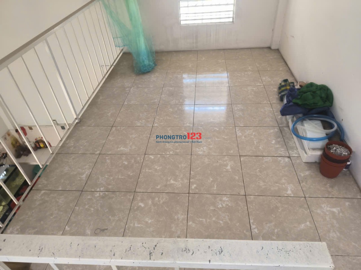 Phòng trọ 20m2 có gác lửng ngay Chợ Tân Lập, P. Bình Trưng Đông - Sát ngay nhà thờ Giáo Xứ Mỹ Hoà