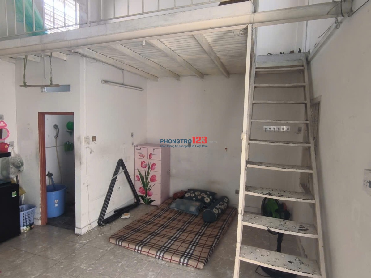 Phòng trọ 20m2 có gác lửng ngay Chợ Tân Lập, P. Bình Trưng Đông - Sát ngay nhà thờ Giáo Xứ Mỹ Hoà