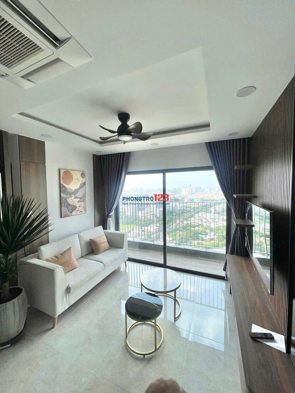 CCCC Everich Lê Đại Hành, P5, Quận 11: 105m2, 2p ngủ, NT mới, 21triệu