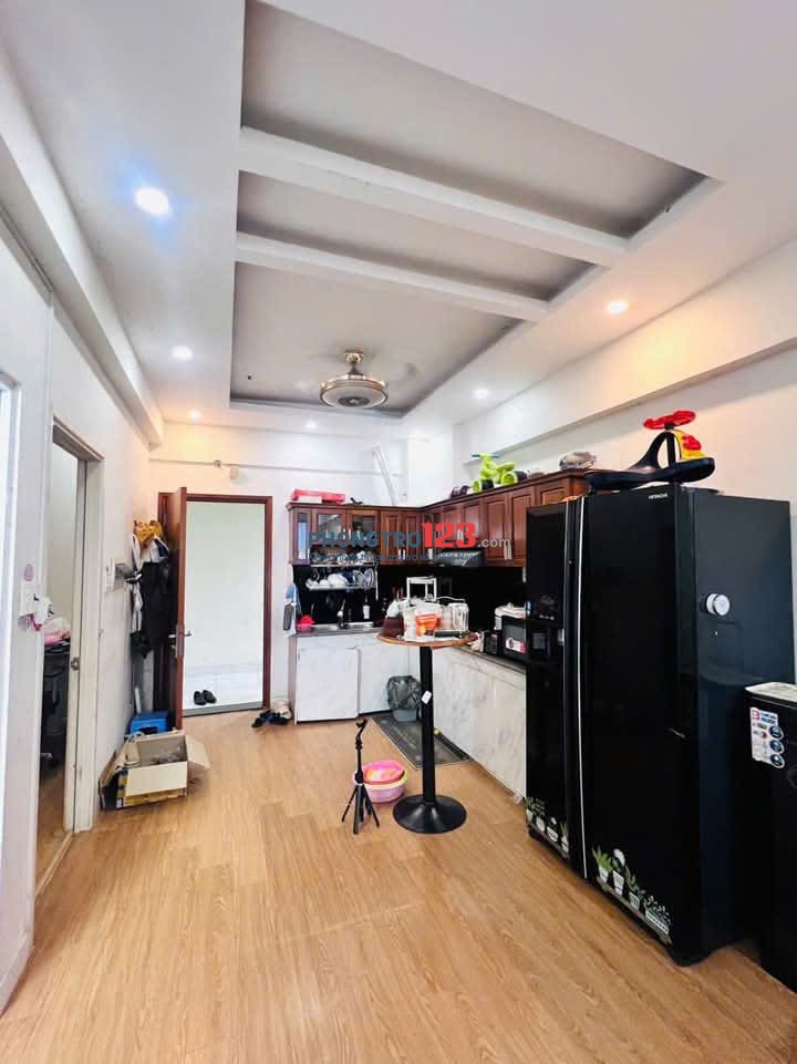 Chung cư Lotus, Trịnh ĐÌnh Thảo, TP: 70m2, 2p ngủ, có NT, 9tr