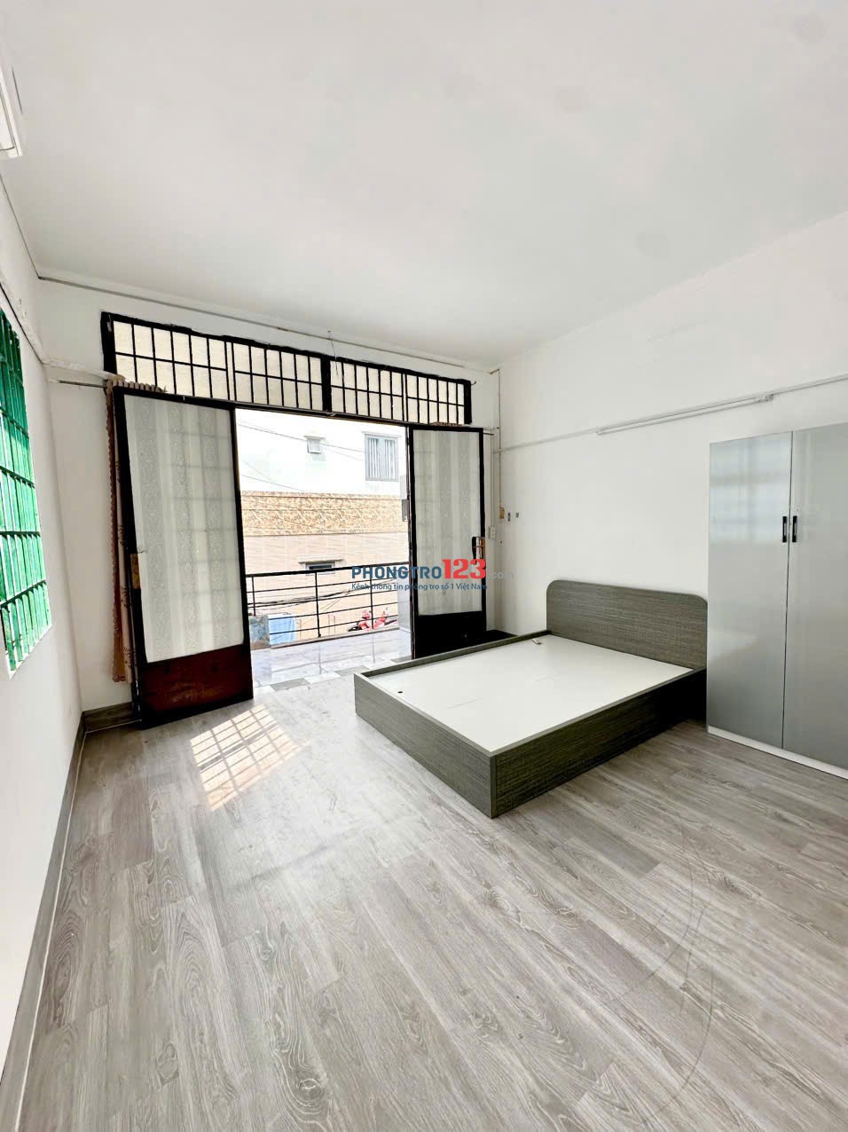 Cho thuê phòng trọ có ban công gần ĐH Hutech