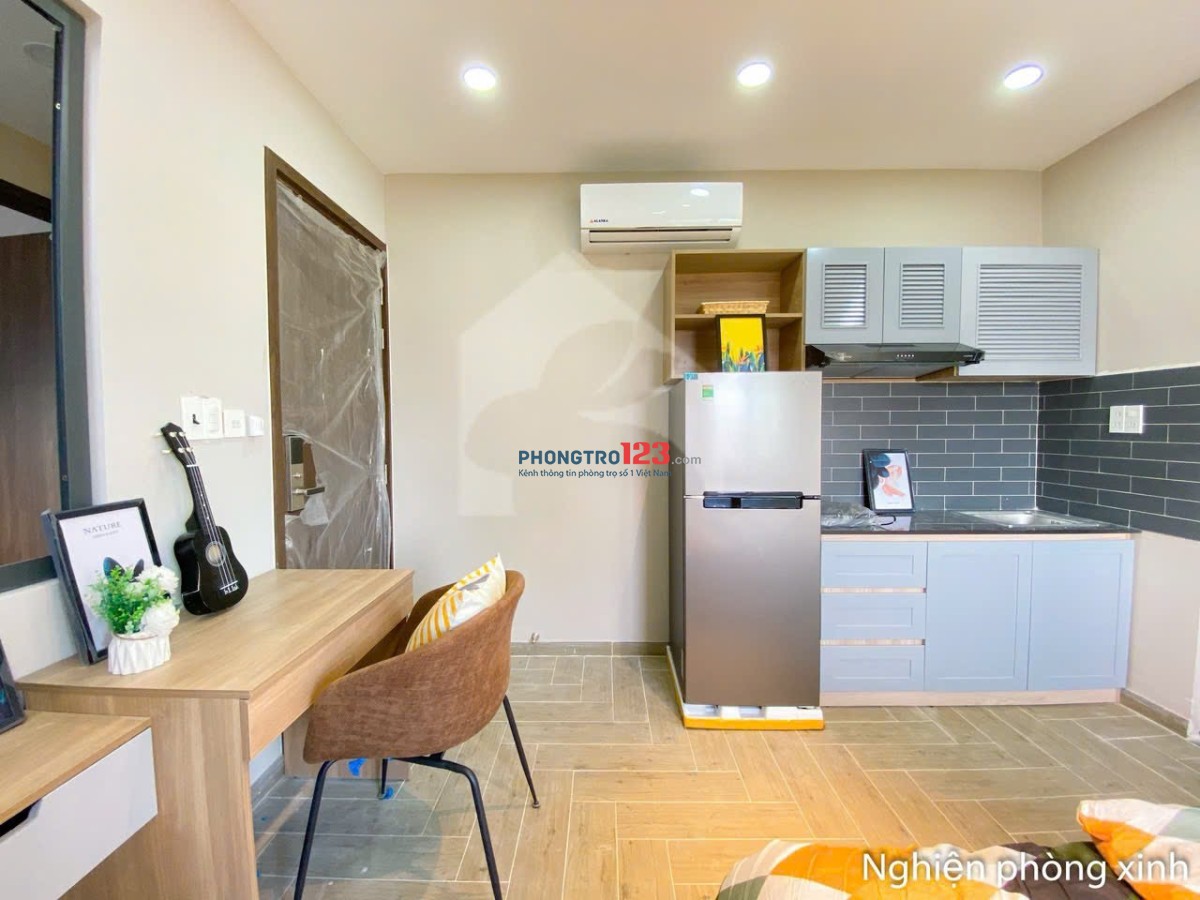 CHO THUÊ CHDV MỚI 98% FULL NỘI THẤT CỬA SỔ LỚN NẰM NGAY TRUNG TÂM BÌNH THẠNH GẦN NGÃ TƯ NGUYỄN XÍ