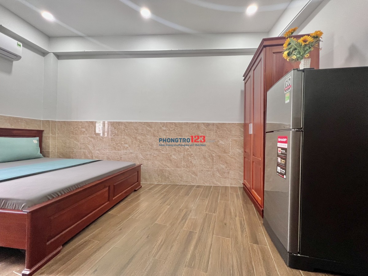 PHÒNG CỬA SỔ 25m2 HUỲNH TẤN PHÁT Q7 FULL TIỆN NGHI