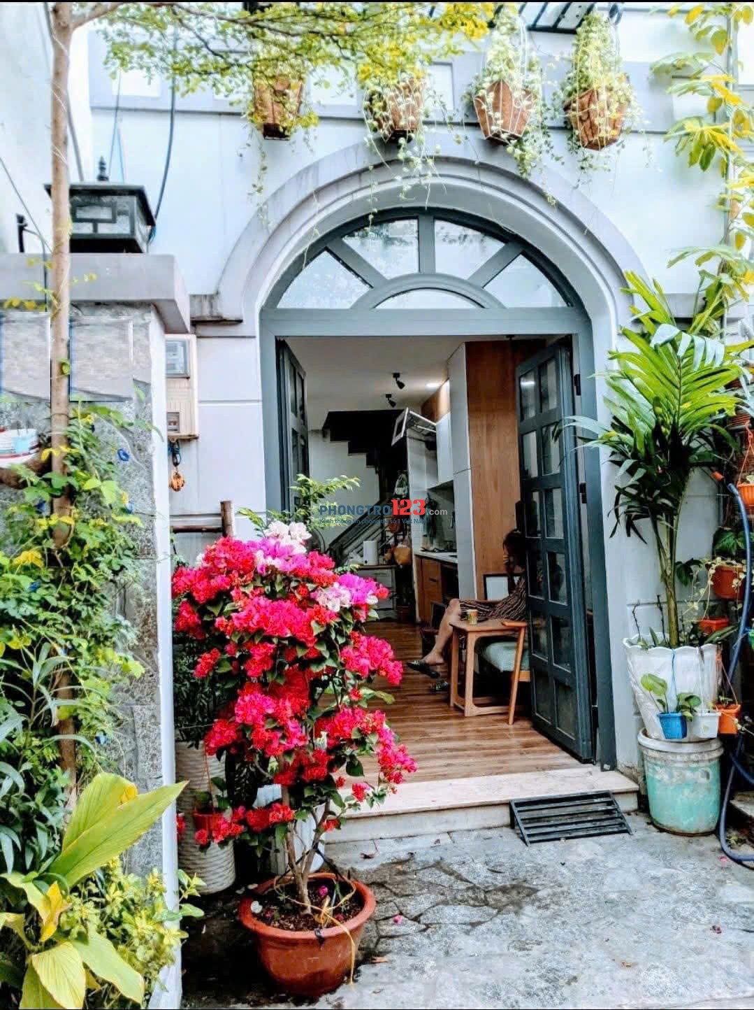 Tìm bạn ở ghép nhà nguyên căn quận Bình Thạnh, có thể dọn vào ở ngay