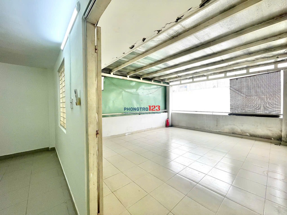 PHÒNG SÂN THƯỢNG RIÊNG 40M² – FULL NỘI THẤT – NGAY BÌNH LỢI, BÌNH THẠNH – GIÁ CHỈ 4TR5