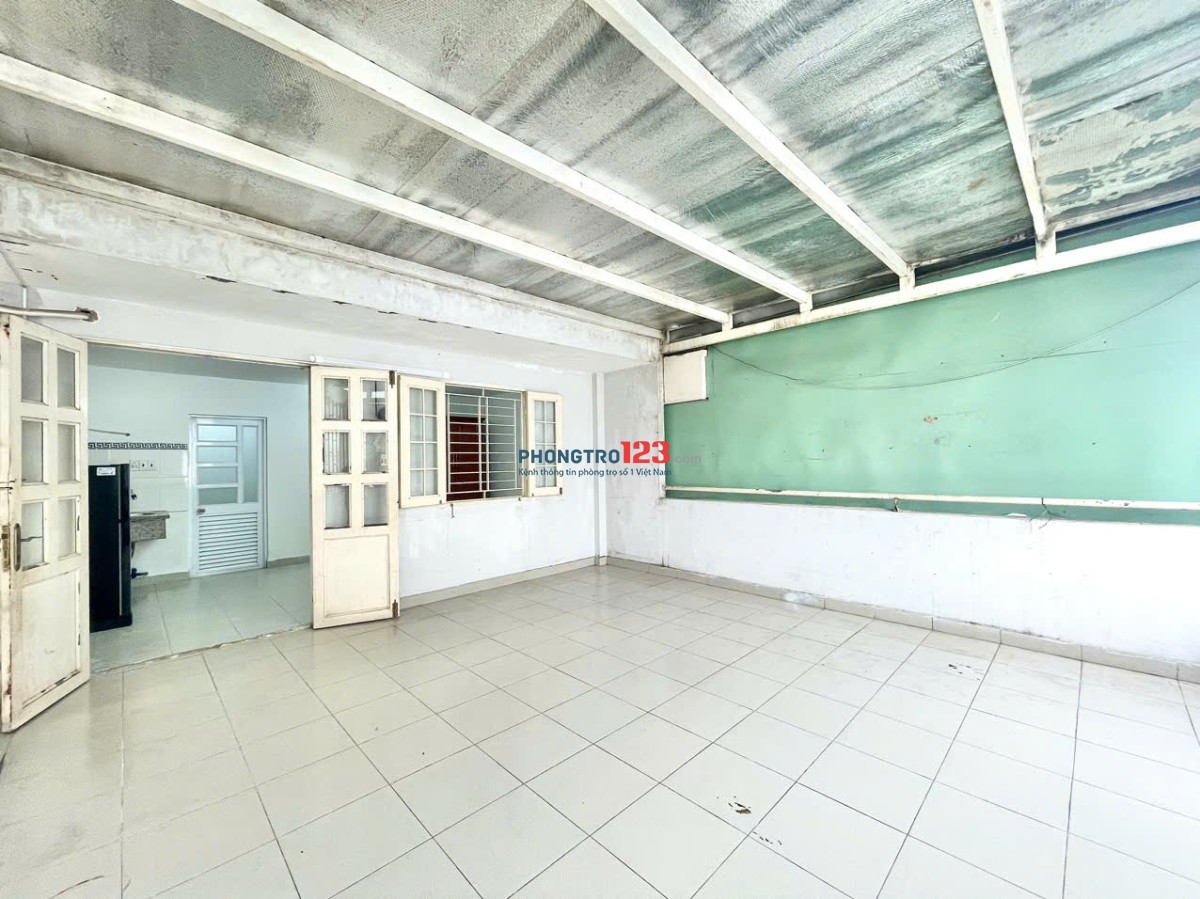 PHÒNG SÂN THƯỢNG RIÊNG 40M² – FULL NỘI THẤT – NGAY BÌNH LỢI, BÌNH THẠNH – GIÁ CHỈ 4TR5