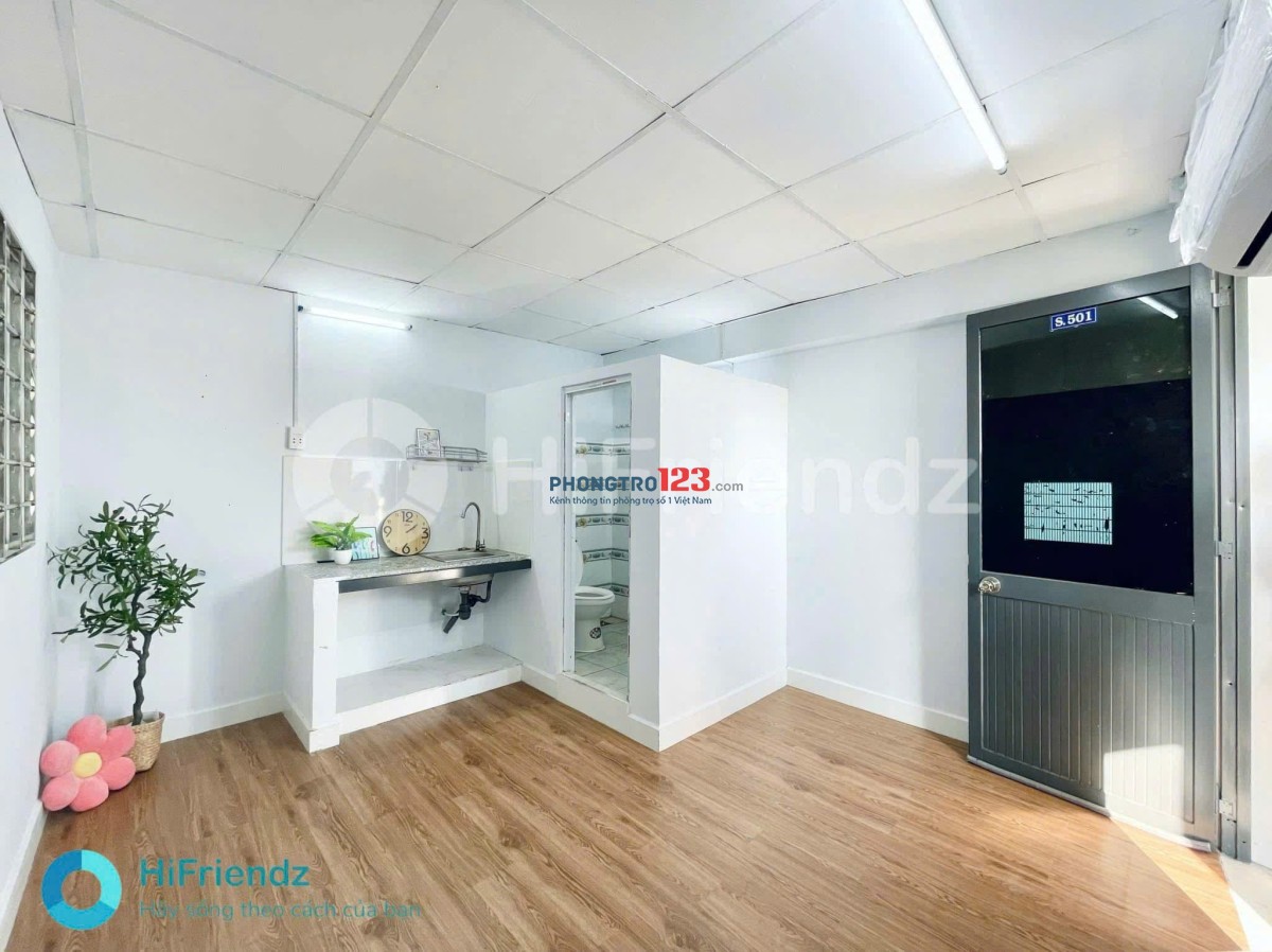 STUDIO , CÓ BAN CÔNG NHỎ XINH NGAY NGUYỄN SƠN- TÂN PHÚ