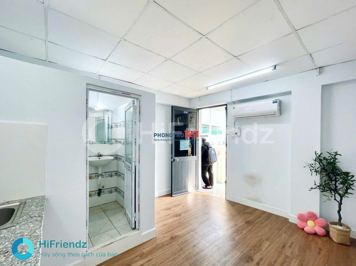 STUDIO , CÓ BAN CÔNG NHỎ XINH NGAY NGUYỄN SƠN- TÂN PHÚ