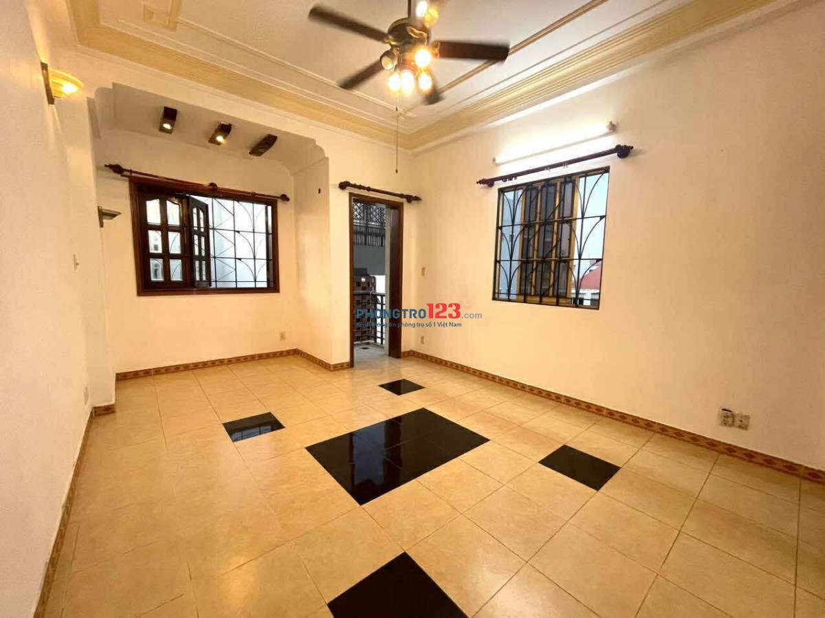 CHO THUÊ PHÒNG TRỌ LẦU 3 TẠI TÂN BÌNH GẦN CÔNG VIÊN LÊ THỊ RIÊNG