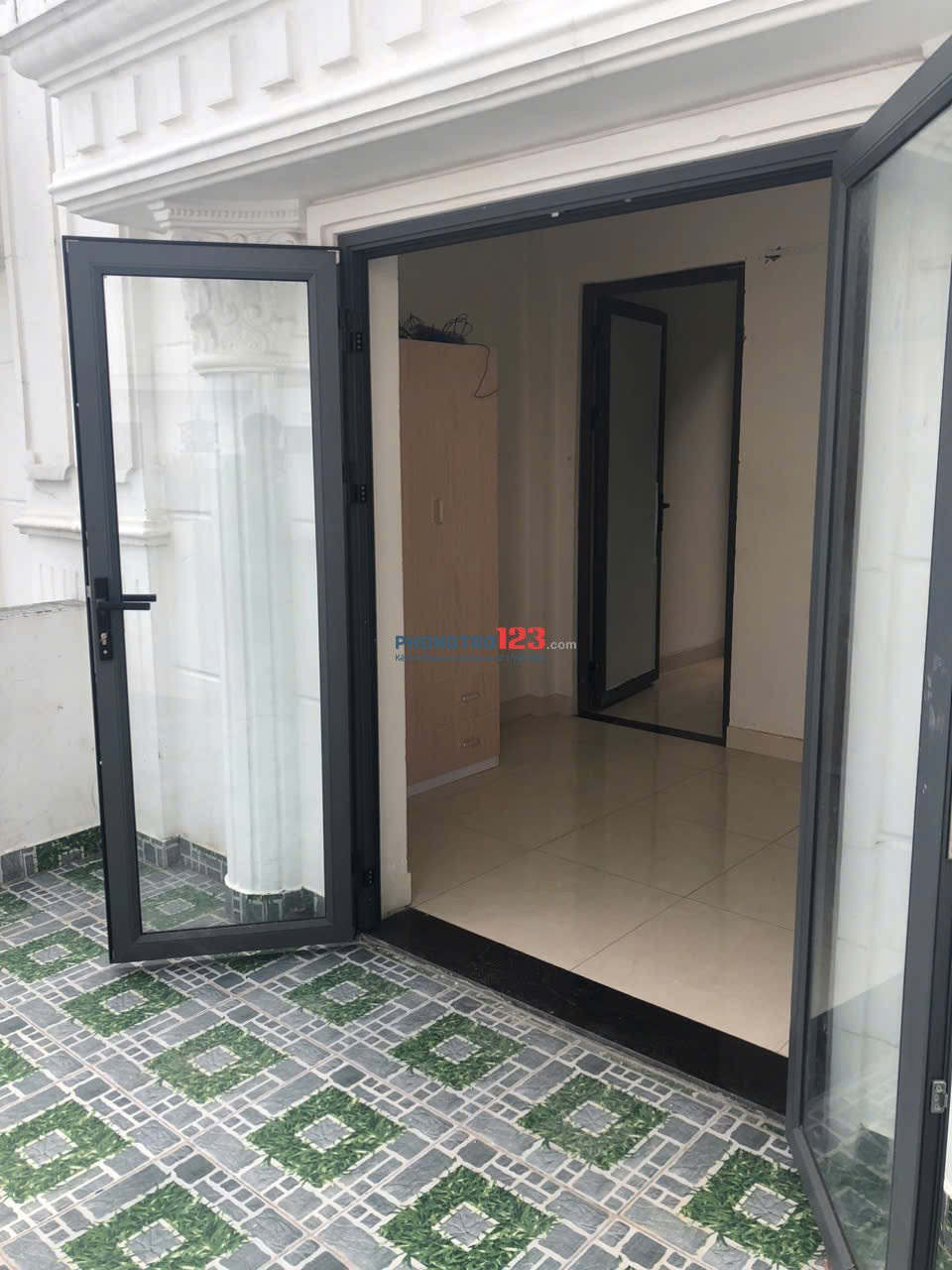  Giá thuê: 2 triệu/tháng CHO THUÊ PHÒNG BAN CÔNG 1/HÀ HUY GIÁP NGAY SÁT BẾN XE NGÃ TƯ GA Vị