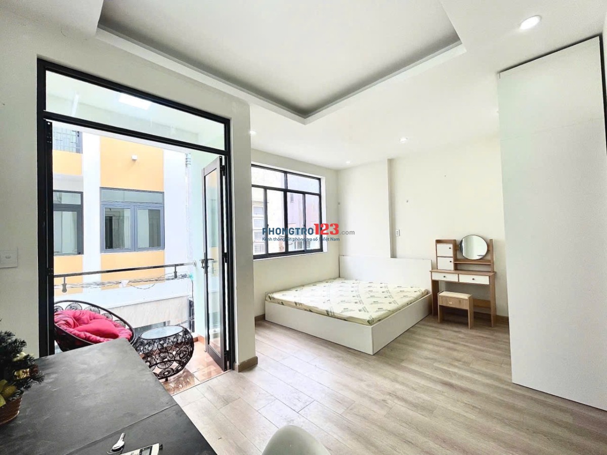 Cho Thuê Phòng Phú Nhuận Rộng 35m2 Ban công, Full nội thất gần Phan Đăng Lưu, Q1, Q3